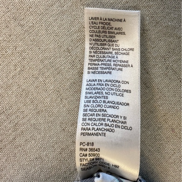 Izod Flat Front Capri Golf Pant Size 10 - Picture 9 of 12